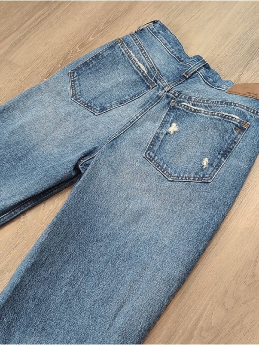 Madewell Low Slung  baggy  Denim Jeans - Picture 9 of 10